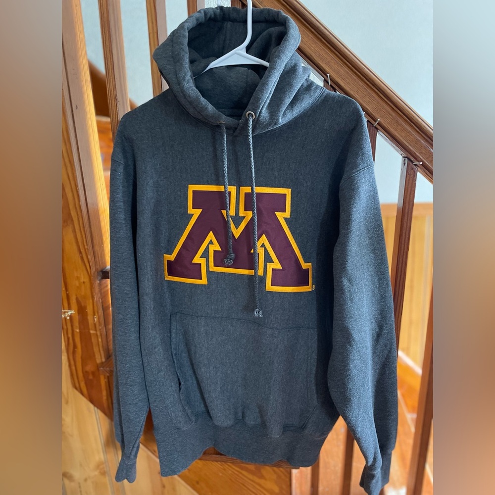 Signature Sportswear University of Minnesota M Logo Hooded Sweatshirt Men’s M